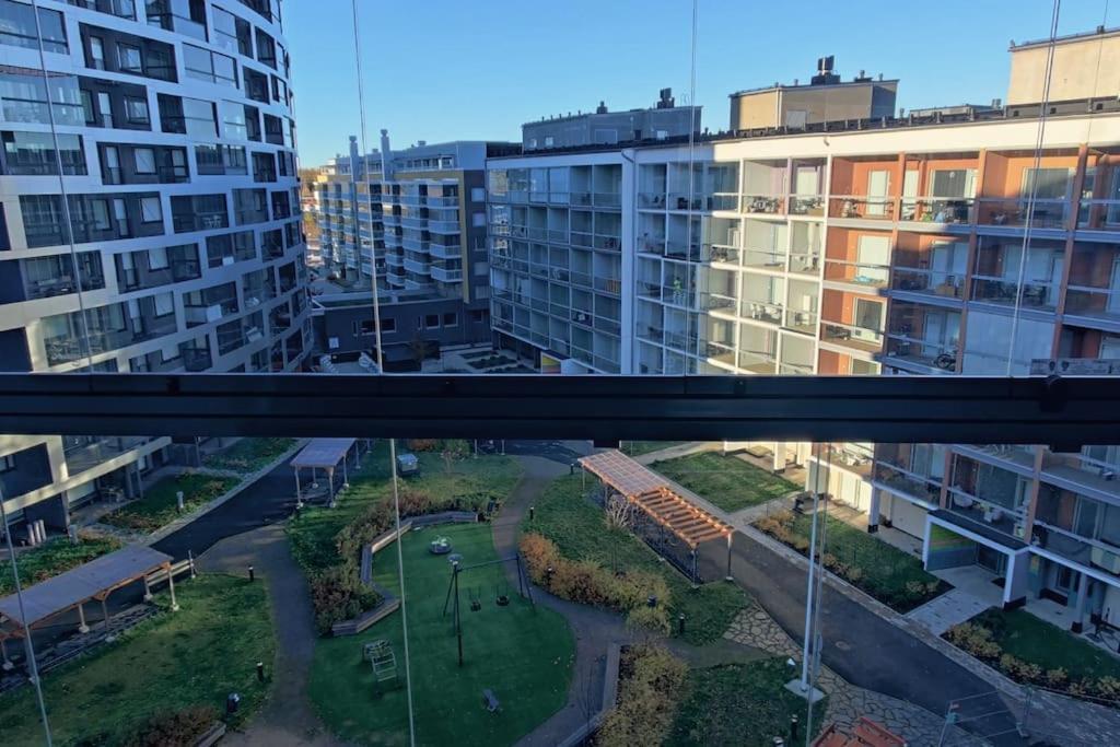 New Studio Cherry Near Helsinki Airport In Kivistoe 万塔 外观 照片